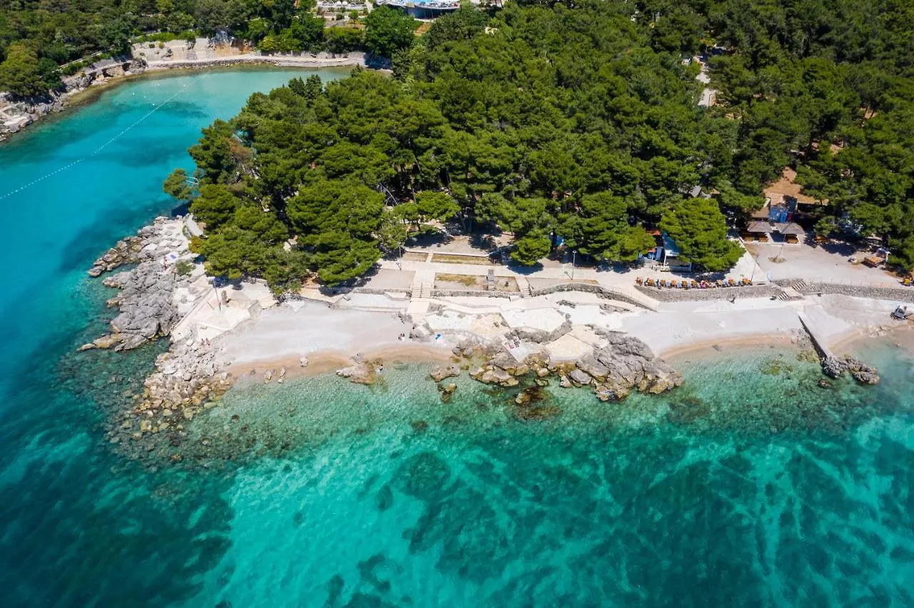 Villa Lovorka - Hotel Resort Drazica Krk Town