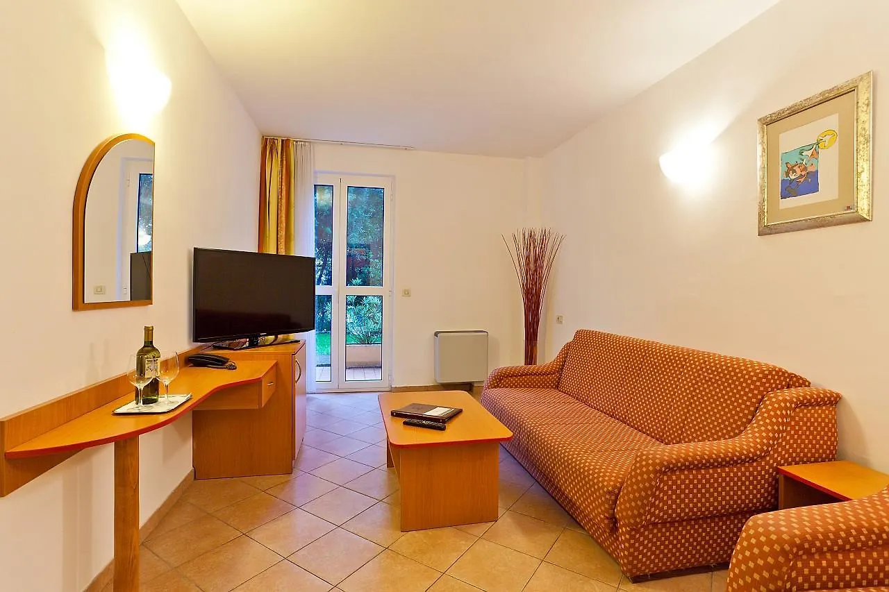 Villa Lovorka - Hotel Resort Drazica Krk Town